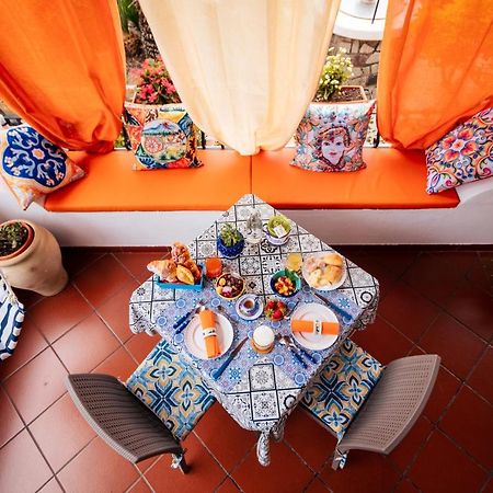 Lauricella Bed And Breakfast Đảo Lipari Ngoại thất bức ảnh