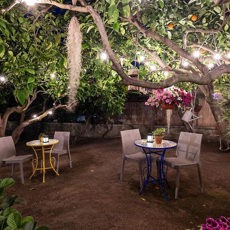 Lauricella Bed And Breakfast Đảo Lipari Ngoại thất bức ảnh