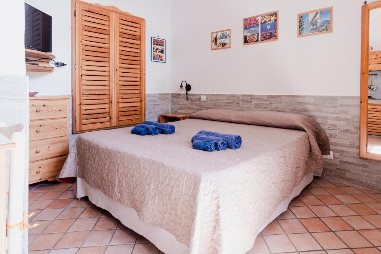 Lauricella Bed And Breakfast Đảo Lipari Ngoại thất bức ảnh