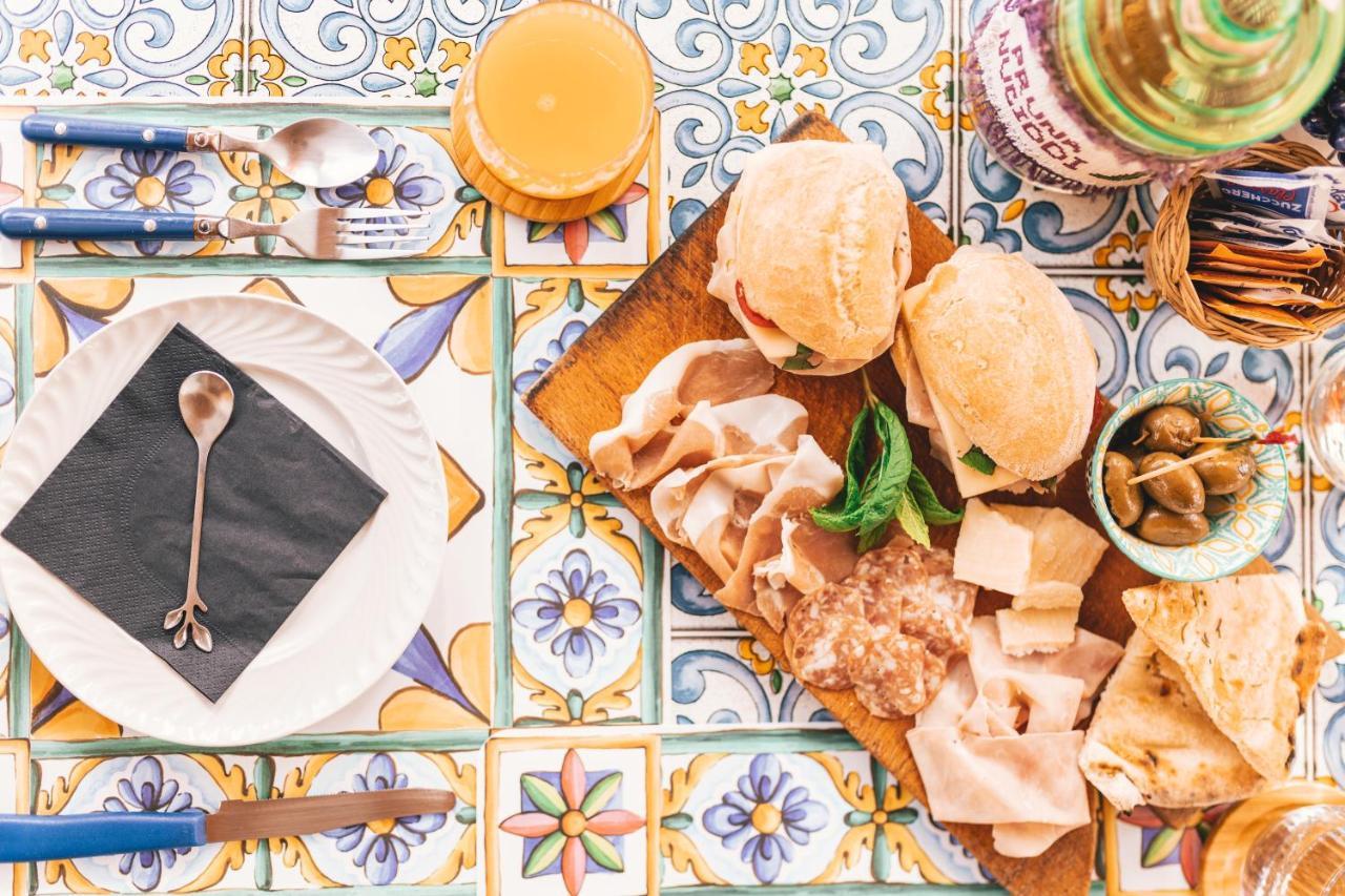 Lauricella Bed And Breakfast Đảo Lipari Ngoại thất bức ảnh