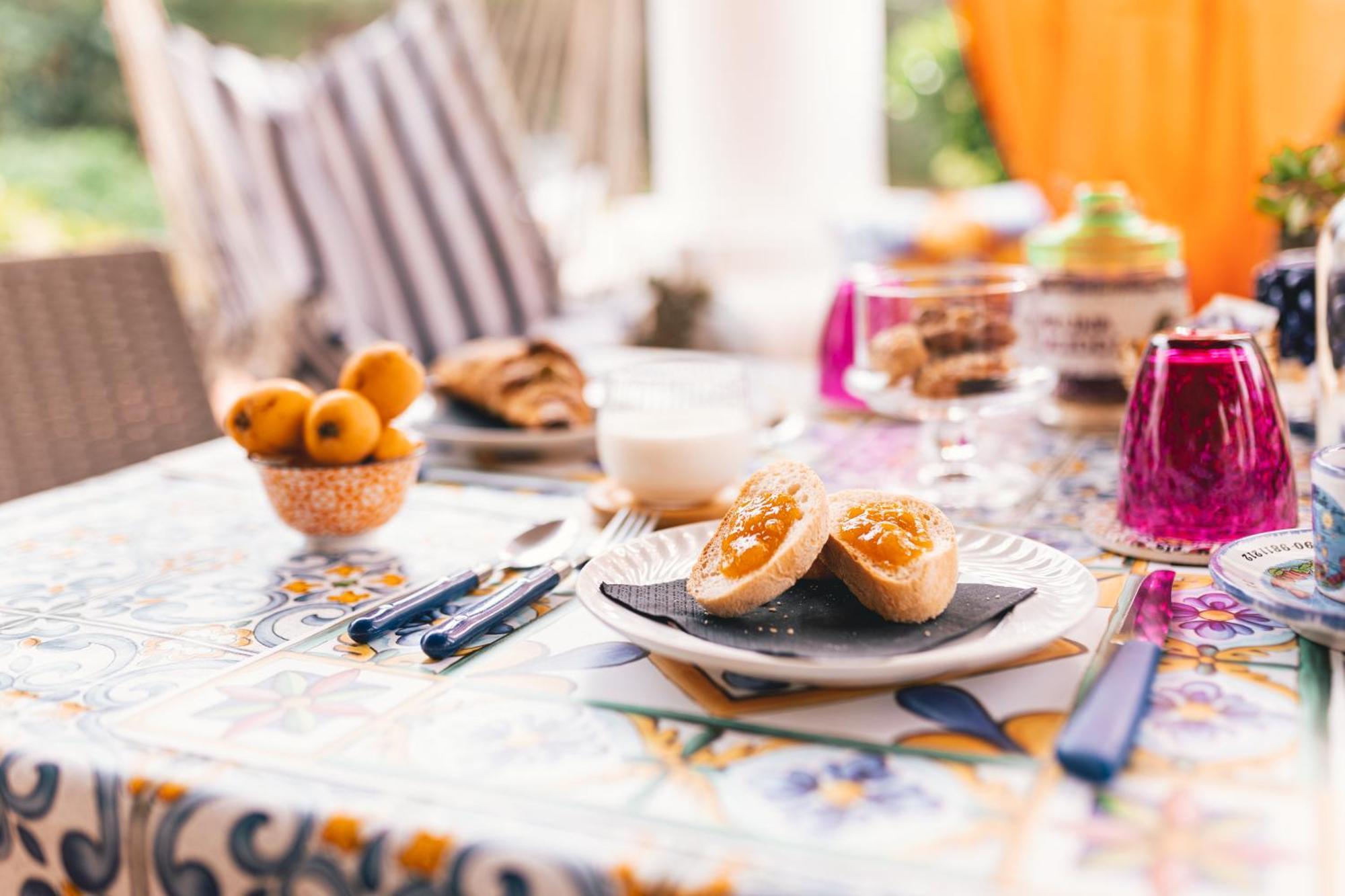 Lauricella Bed And Breakfast Đảo Lipari Ngoại thất bức ảnh